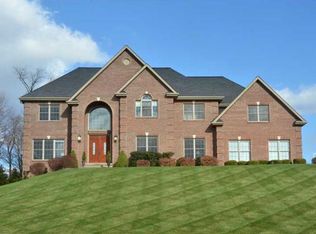 1122 Castletown Ct, Sewickley, PA