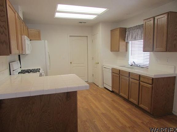 2nd image of 1660 Segovia Way