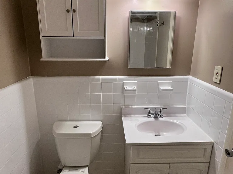 3300 S 28th St #401 — Photo 5