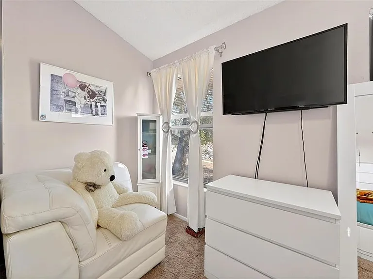 1300 Woodman Way — Photo 10
