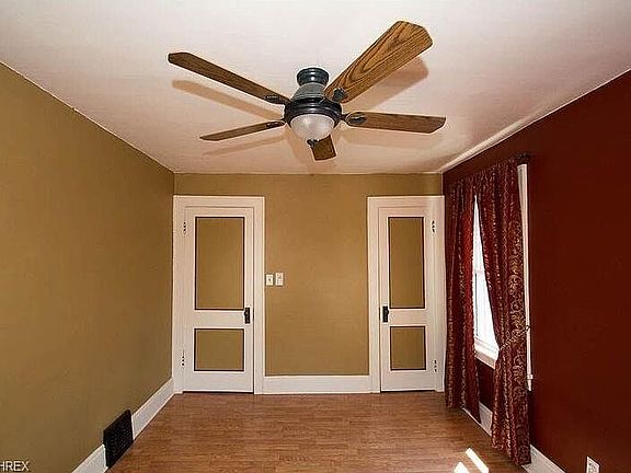 4th image of 6005 Northcliff Ave