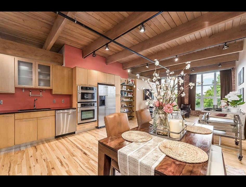 1st image of 448 W Nationwide Blvd #3