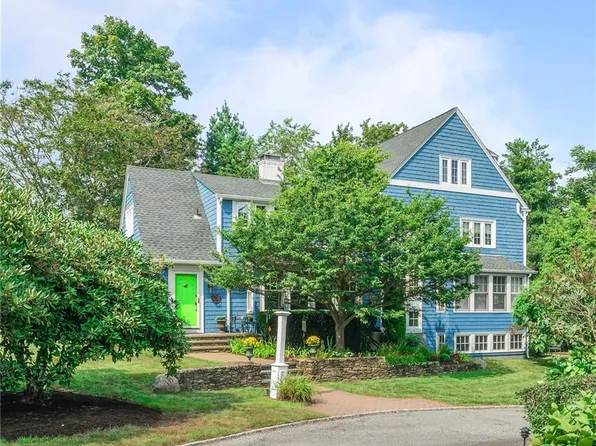 1188 Warwick Neck Ave, Warwick, RI 02889