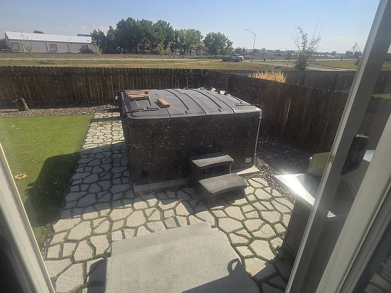 Backyard/Hot tub