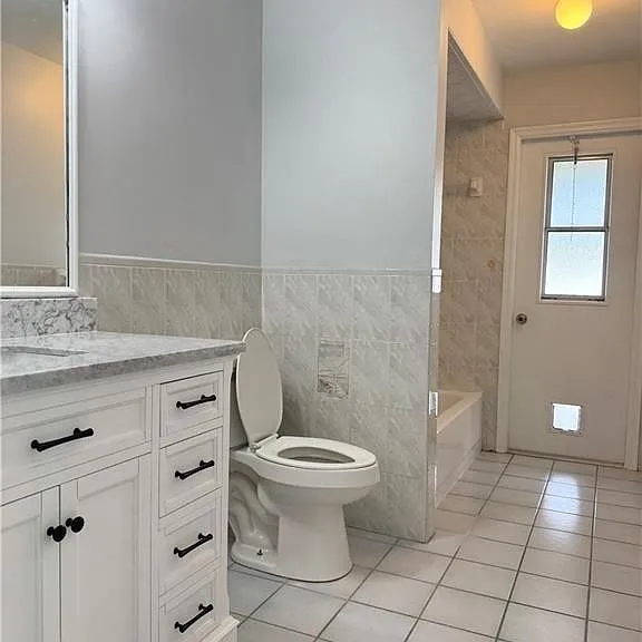 1203 SW 34th St — Photo 17