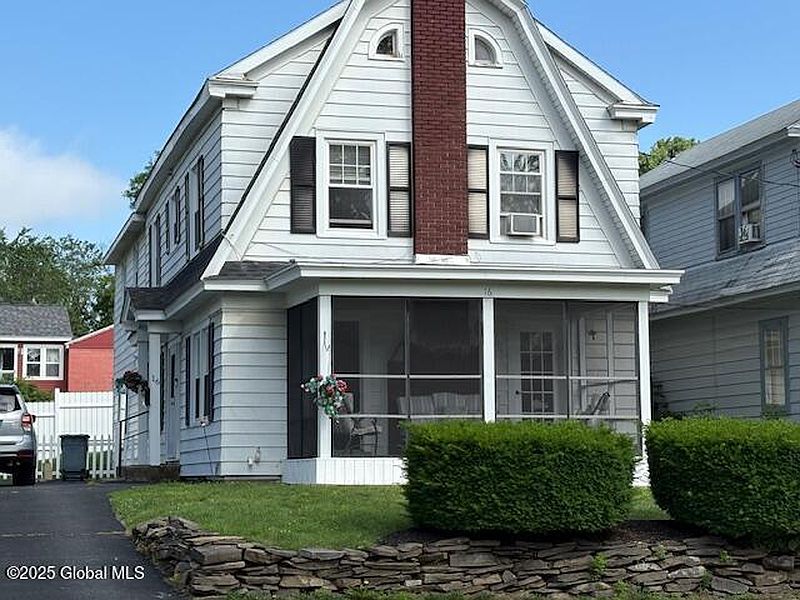 2nd image of 16 Edgewood Avenue
