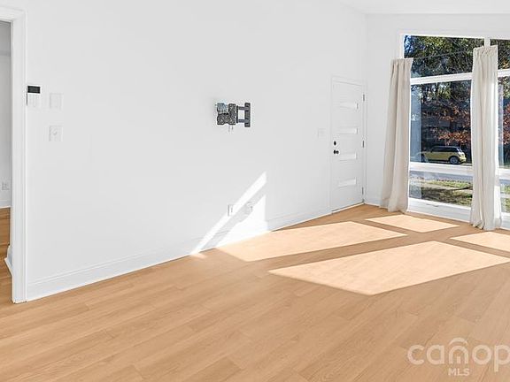 5th image of 3801 Winterfield Pl