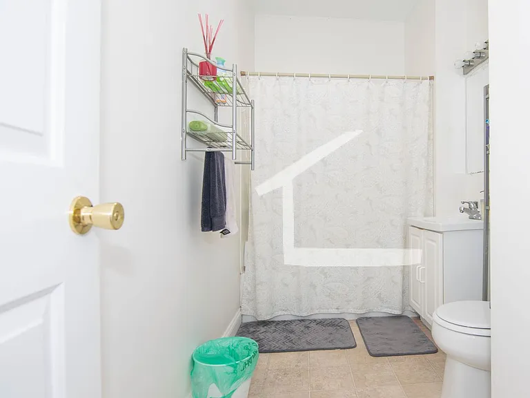 8-10 Glencoe St #2 — Photo 11