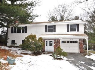 3 Carriage Dr, Acton, MA 01720