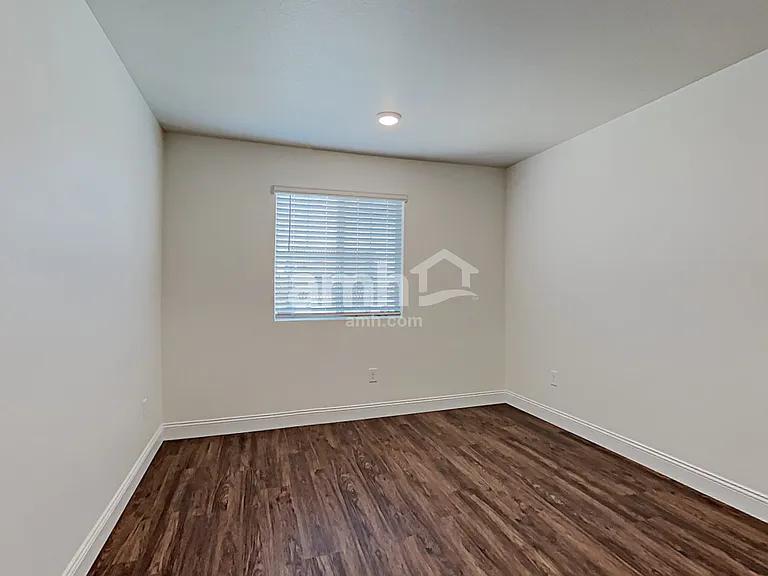6039 Schmidt St — Photo 17