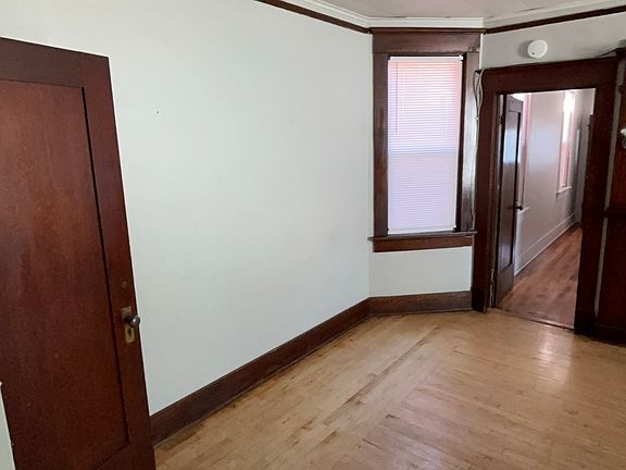 5th image of 1110-1120 W Park St #1118