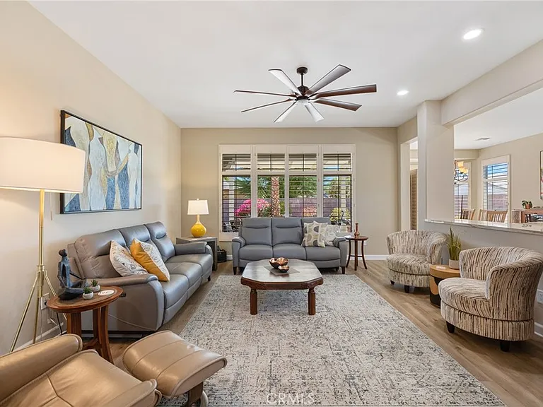 35241 Rosemont Dr — Photo 17