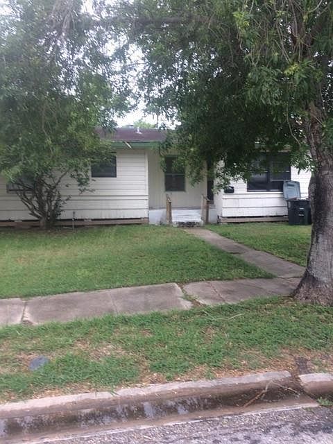 2nd image of 4849 Monette Dr
