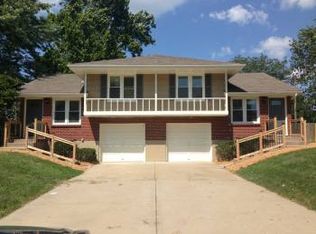 2706 NW Chipman Rd APT A, Lees Summit, MO 64081