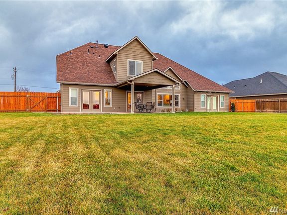 5th image of 787 Blalock Dr