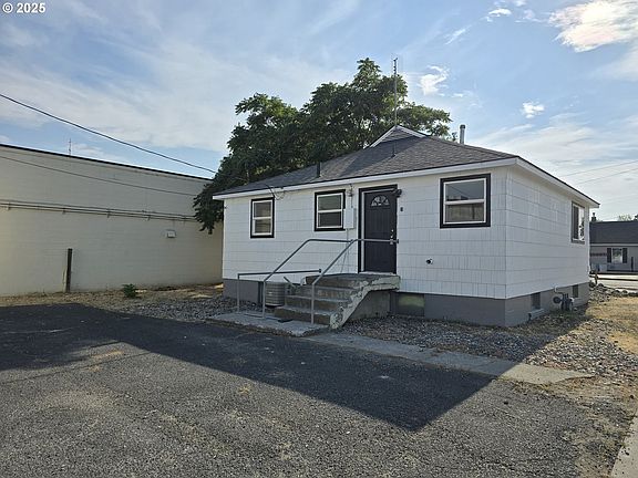 4th image of 205 SW 3rd St