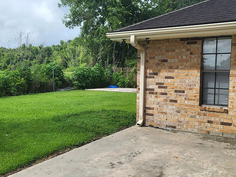 611 Kem St — Photo 14