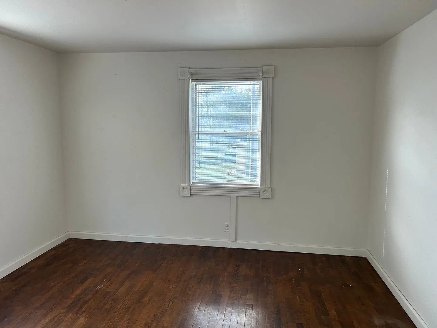 St. Joseph Properties 433 SW Lincoln St. — Photo 3