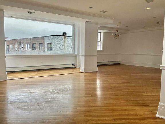 4th image of 31-12 45th St #2A