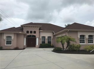 561 Boundary Blvd, Rotonda West, FL 33947