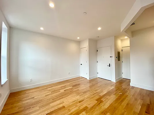 Rented by Abba Realty Associates INC | media 18