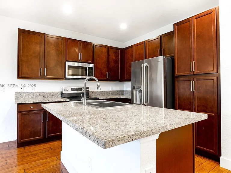 4652 Horseshoe Cir — Photo 12