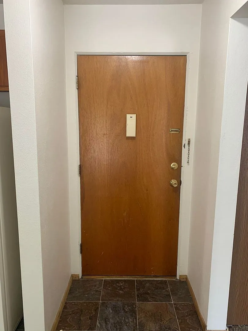 Briarwood Apartments — Photo 2