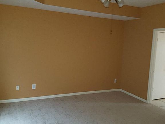 5th image of 6723 Oak Run Dr
