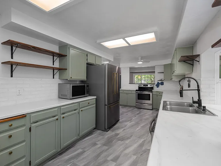 1418 Lebanon St SE — Photo 16