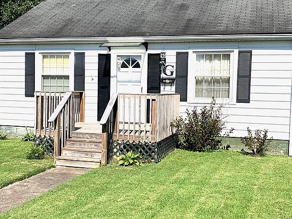 3rd image of 2609 Allen St