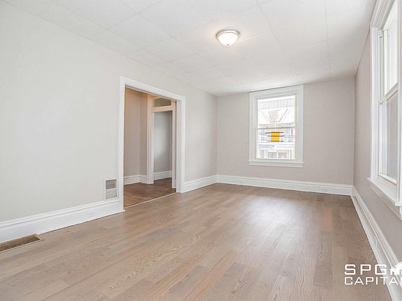 5th image of 233 Pine St