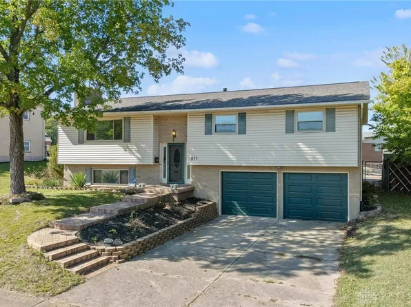 811 Moon Ct, Miamisburg, OH 45342
