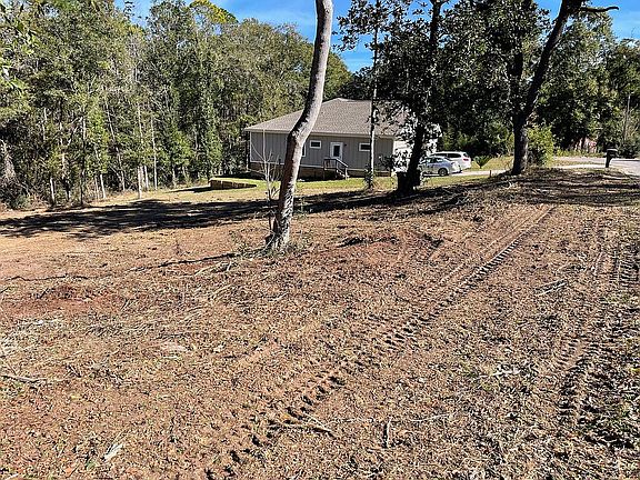 3rd image of 742 Crooked Oak Dr