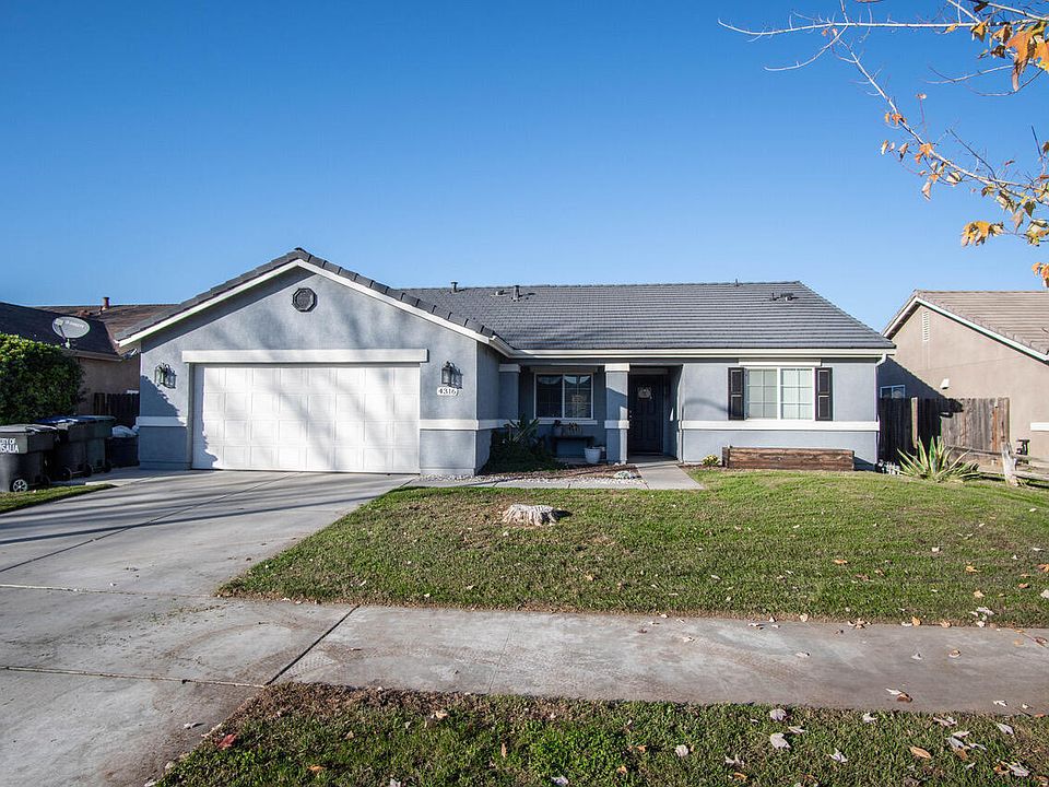 1st image of 4316 E Oak Avenue