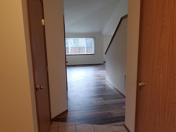 3rd image of 8111 26th Ave SE