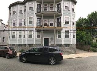 226 Banks St APT 4, Cambridge, MA 02138