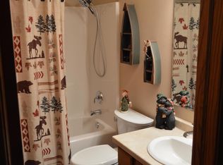 6501 Trademark Dr, Bismarck, ND 58504