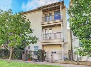 2621 Lawrence St, Houston, TX 77008