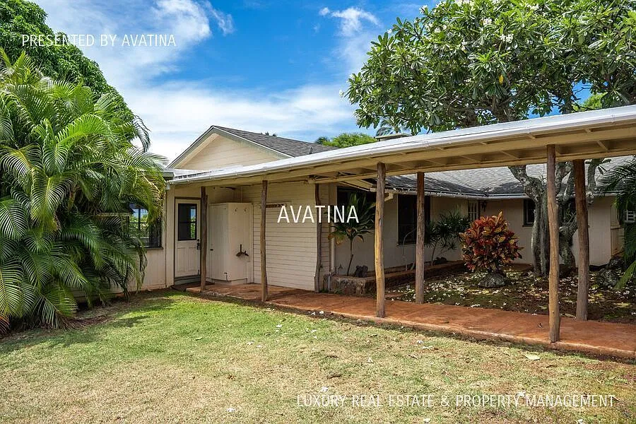 (Video) Live the Dream! Oceanview home with Studio! — Photo 3