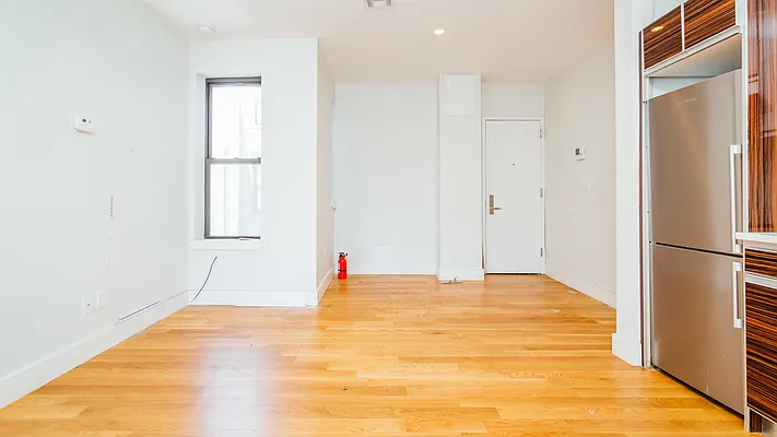 Rented by Nooklyn NYC LLC | media 9