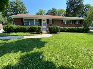 525 W Pine St, Graham, NC 27253