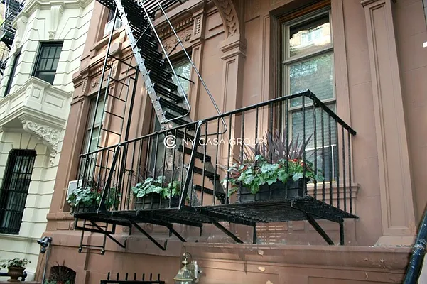 Rented by NY Casa Group | media 7