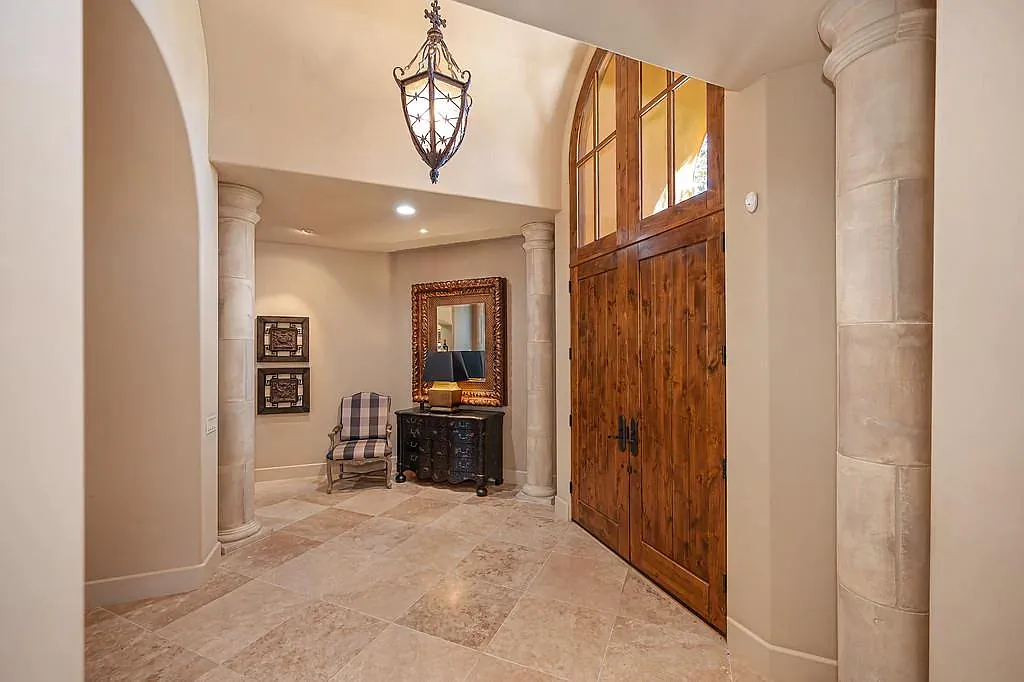 3 bed, 4287 sqft, $6,000 — Photo 3