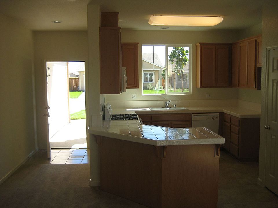 2nd image of 1805 Los Pajaros Way