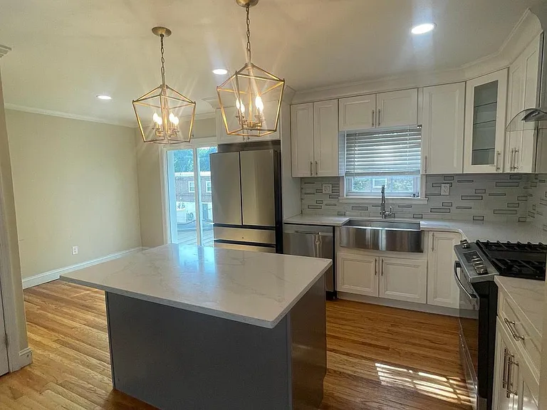 3300 Kayford Cir — Photo 3