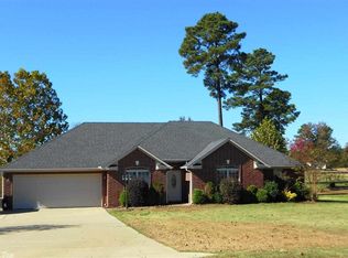 16 Woodlawn Dr, Beebe, AR 72012