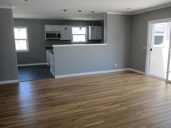 4th image of 9703 Glandon St