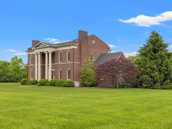 3rd image of 250 Walden Way