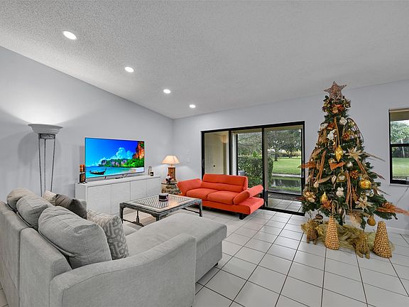 4th image of 10788 Waterberry Drive