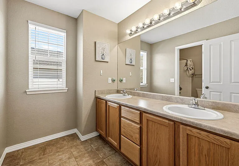 14141 Fairwind Ln — Photo 22